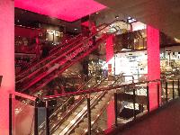 DiagonalShops-2013-06-29-a.jpg