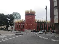 Figueres-DaliMuseumOutside-2013-05-30.jpg