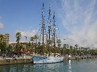 Harbor-2013-05-02-Barcelona-d.jpg
