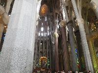SagradaFamilia-Basilica-2013-06-19-h.jpg