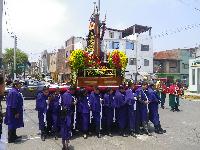 Lima-Procession-2017-10-15-c.jpg