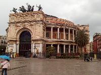 Palermo-TeatroPoliteamaGaribaldi-2018-05-03.jpg