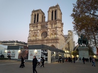 Paris-2022-12-09-NotreDame.jpg