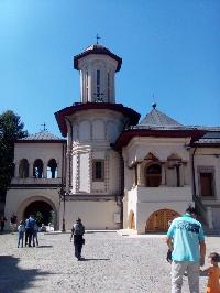 Romania-Bucharest-PatriarchalCathedral-2019-09-01-b.jpg