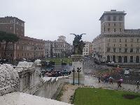 Rome-MonumentVEandColosseum-2016-05-14-b.jpg